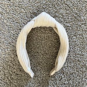 Cream head band with knot; soft; one size; never worn